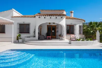 Image de Belle maison de vacances privée avec Wifi, climatisation, piscine privée, Tv, patio et parking