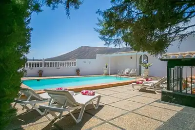 Image de Villa Nicolivos | 4 Bedroom Villa | Rural Location with Mountain Views | Perfect for Families