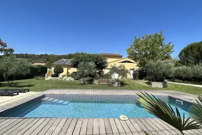 Image de Très jolie villa contemporaine proche de Lourmarin avec piscine privée