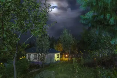 Image de Monk Tents by LivingStone Mud Huts