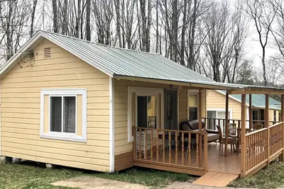 Image de Cozy One bedroom Bungalow with shared pool 8m bethel woods 10m Casino