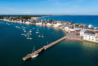 Image de Grande Maison Familiale au coeur de l'Ile Tudy