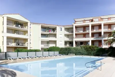 Image de Confortable appartement pour 4 personnes avec piscine, climatisation, Tv, balcon et animaux admis
