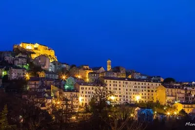 Image de Appartement centre historique Corte, Vue sur la citadelle