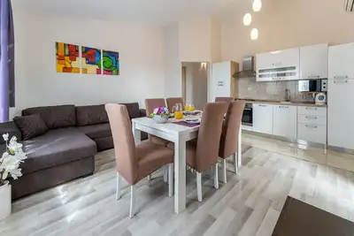 Image de 2 bedroom apartment with sea-view terrace
