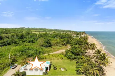 Alamar 2- Beachfront Studio in Aguada