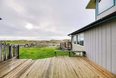 Image de Sanderling Sea Cottages, Unit 1 with Deck!