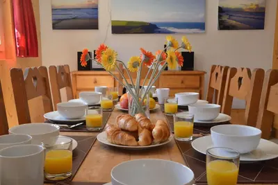 Image de Platane B4, a central, spacious 4 bedroom apartment in Grimentz\n