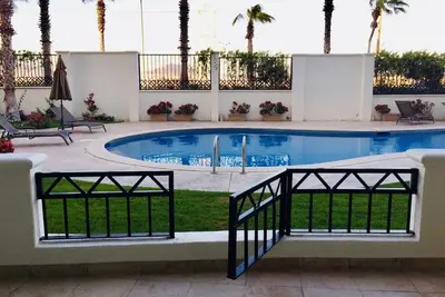Image de Cabo Village Luxury 2br/2ba walking distance beach