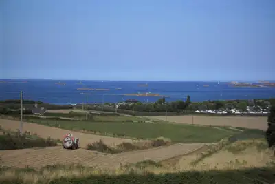 Image de stone house sea view like a small Breton manor