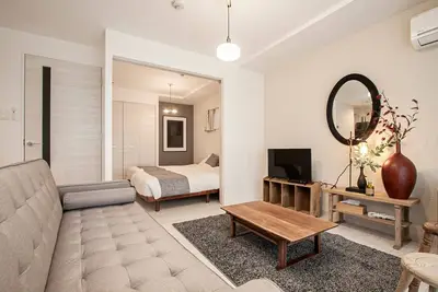 Image de Great location for eating and walking Good access to Susukino  nice old furniture  2 bedrooms106 - 106 / Sapporo Hokkaidō