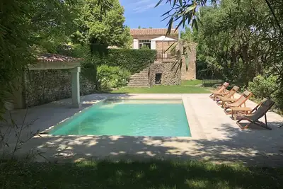 Image de Mas de Famille  - Jardin verdoyant et ombragé - Piscine & Tennis Privés