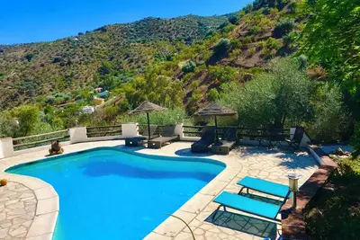 Image de Large traditional Cortijo, Large Private pool, Ping Pong table, family/groups