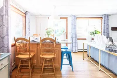 Image de This townhouse is a 3 bedroom(s), 1 bathrooms, located in Narragansett, Ri.