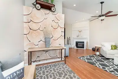 Image de Med To Long Term Ranch Rental