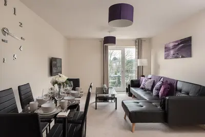 Image de Virexxa Bletchley - Executive Suite - 2Bed Flat with Free Parking