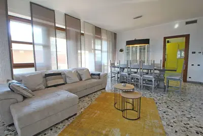 Image de Belle maison de vacances avec Wifi, Tv, terrasse et vue panoramique, près de Forte Dei Marmi