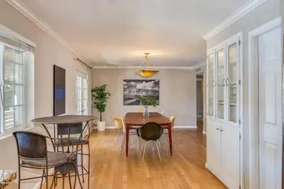 Image de Walk or Bike to Old Town Scottsdale in a Quiet, Clean & Contemporary Sanctuary