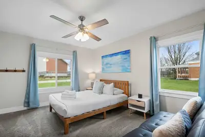 Image de Fishing & Skate Park / 10 mins to Ark / Sleeps 14