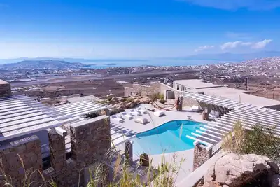 Image de Villa Moonstone 270sqm with private pool amazing sunset & endless sea views