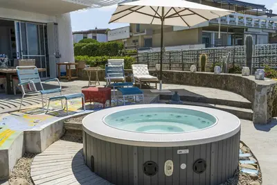 Image de Maison de vacances privée avec bain à remous, climatisation, Wifi, Tv, terrasse, parking