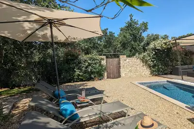 Image de 5 étoiles, Maison de vacances piscine & Spa - Lubéron & Mont Ventoux