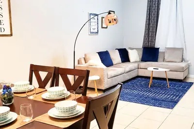 Image de Spacious Town Home in a Gated Community