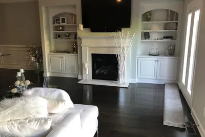 Image de Home is 20 minutes from the airport and 10 minutes from sun trust park