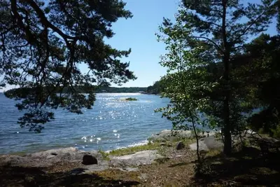 Image de House by the sea near the city on a headland