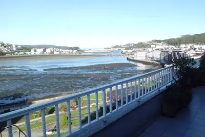 Original Duplex Penthouse with fantastic views of the estuary and the town of Viveiro