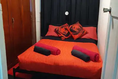 Image de Meyenburg unit 2, fully self contained private unit, 2 DBs, 4pax