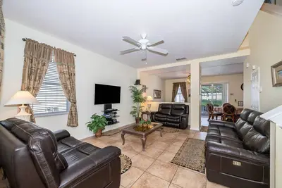 Image de Disney Area Vacation Villa Executive 4 Bed/2. 5 Bath, Private Pool & Spa/hot tub