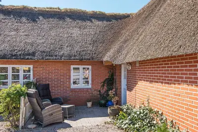 Image de 5 person holiday home in Børkop