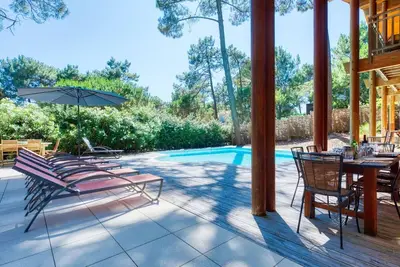 Image de Belle maison de vacances privée avec piscine privée, Wifi, Tv, terrasse, animaux admis et parking