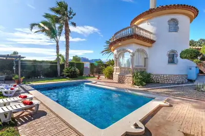 Maison de vacances privée avec piscine privée, climatisation, Wifi, Tv, patio, parking
