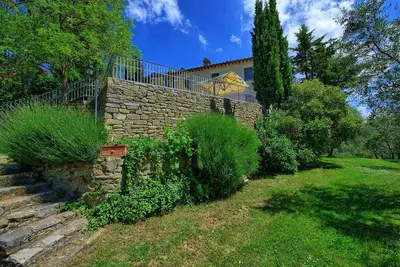 Image de Appartement en San Polo Chianti, pool, terrasse, Wi-Fi, endroit calme, barbecue, 5 per