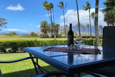 Image de Beautiful remodeled one bedroom ccean view deluxe \"free a/c\" Luana Kai A101