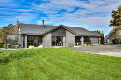 Image de ⭐3 bedroom home ⭐ Lifestyle property close to Cbd ⭐