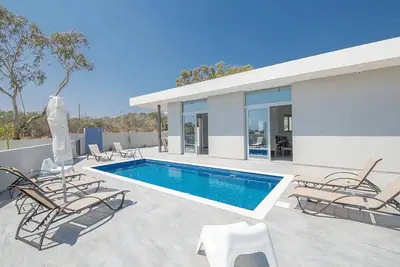 Image de Villa Protaras Miramar, Villa de luxe et nouvelle V5 Protaras avec piscine et vue imprenable sur la