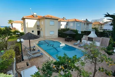 Image de Villa Oforo Selene - Superbe villa de 4 chambres - pres de Fig Tree Bay Beach - Vues sur la mer