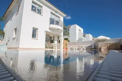 Image de Villa Foros Dyo - Villa moderne de 3 chambres avec piscine a Pernera - Pres de toutes les commodites