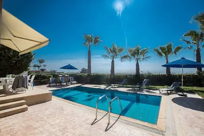 Image de Villa Aspro Enas - Superbe villa Ayia Thekla de 3 chambres avec piscine privée et vue sur la mer