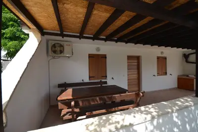 Image de Pool | Family accommodation | Air conditioning, satellite Tv, Wi-Fi