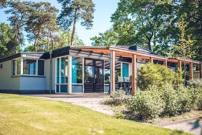 Image de 12 person bungalow for an outing with the whole crowd.