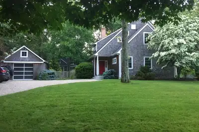 Bridgehampton Vacation + Relaxation