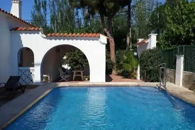 R94 Villa Calafell Beach