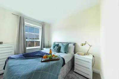 Image de Hunters Wharf River View by Select Sa