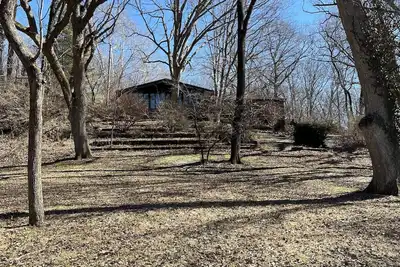 Image de 2 acre Woodland Retreat - 15 mins from Downtown St. Louis