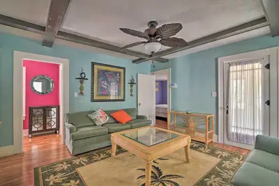 Image de Sunny St. Pete Cottage ~ 1 Mi to Tropicana Field!