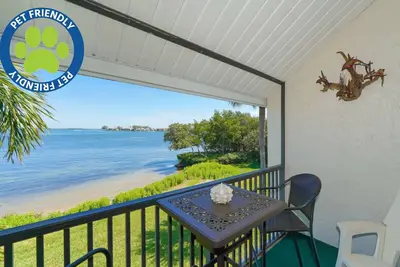 Image de Amazing Bay Front Views! 2/2 In Runaway Bay! Any Day Check-Ins Available, Fall Dates Still Open!